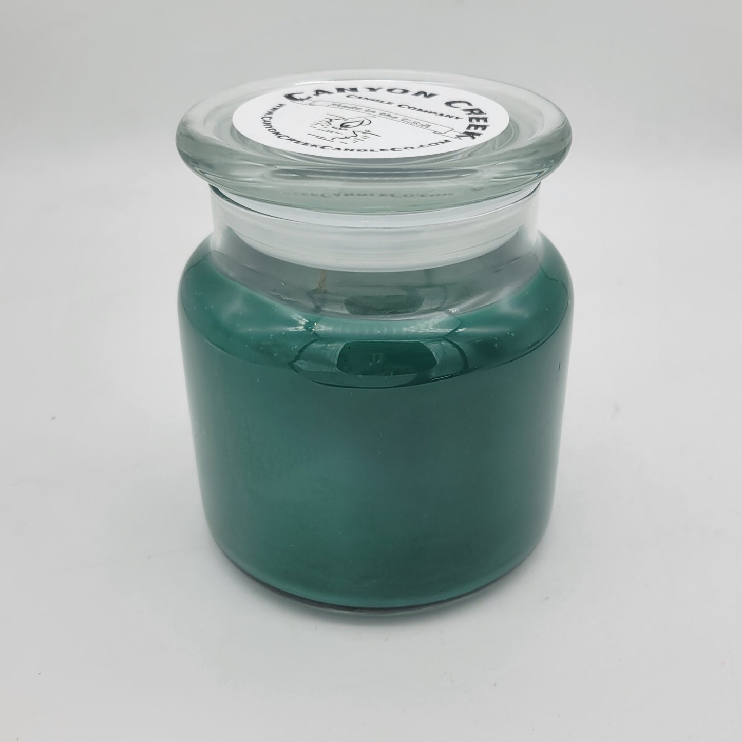 Holiday Wreath 16oz jar candle