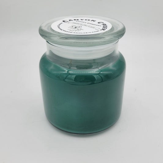 Holiday Wreath 16oz jar candle