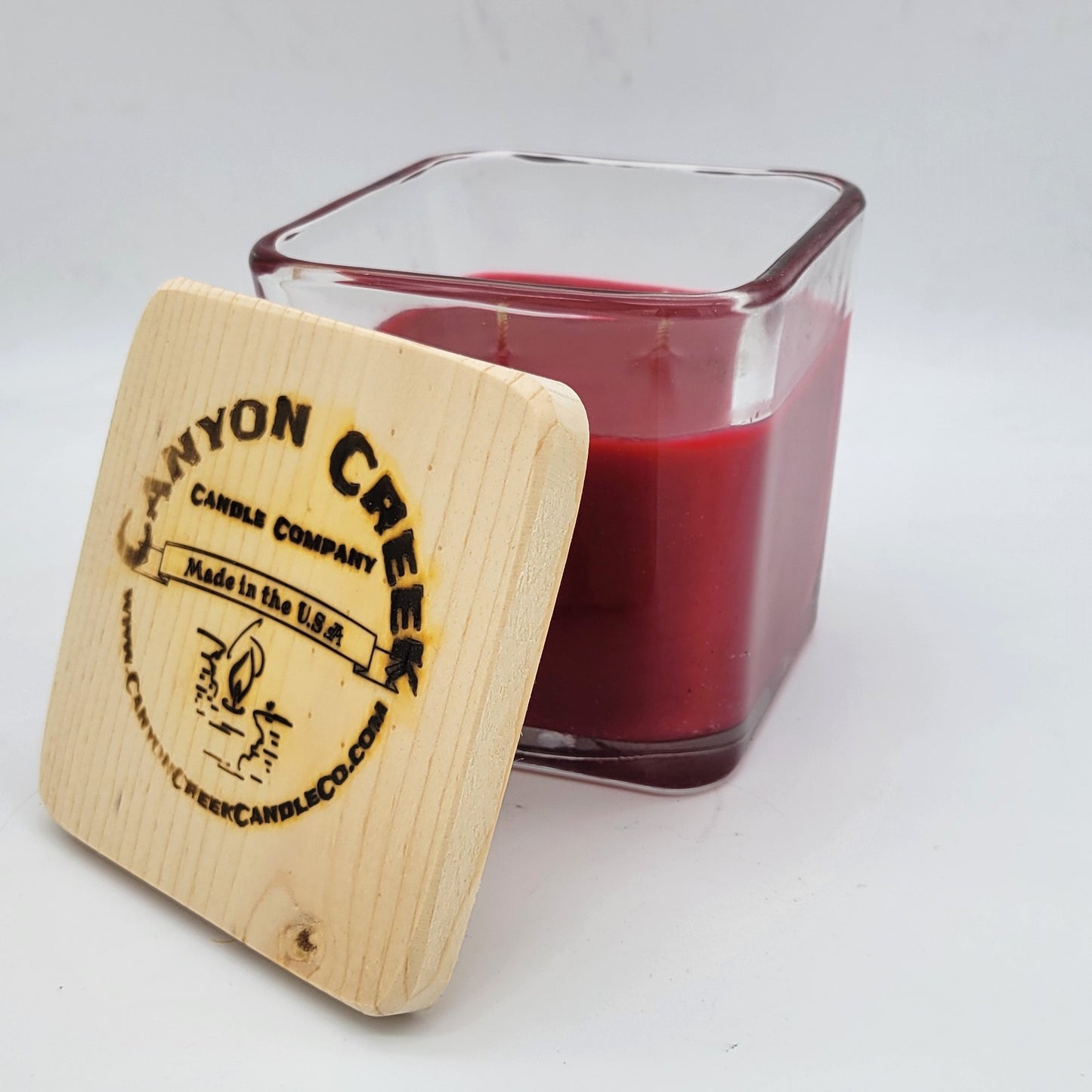 Pomegranate 14oz cube jar candle