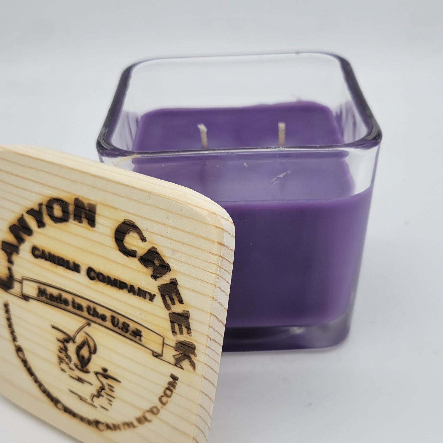 Cashmere Plum 9oz jar candle