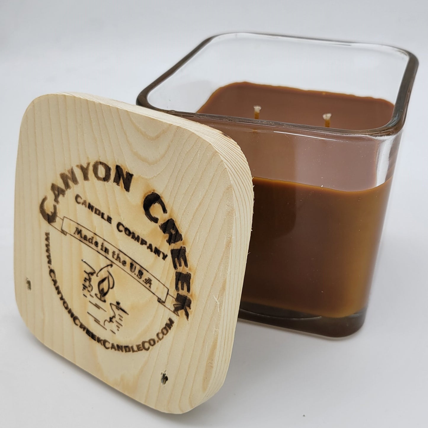 Catcher's Mitt 14oz cube jar candle