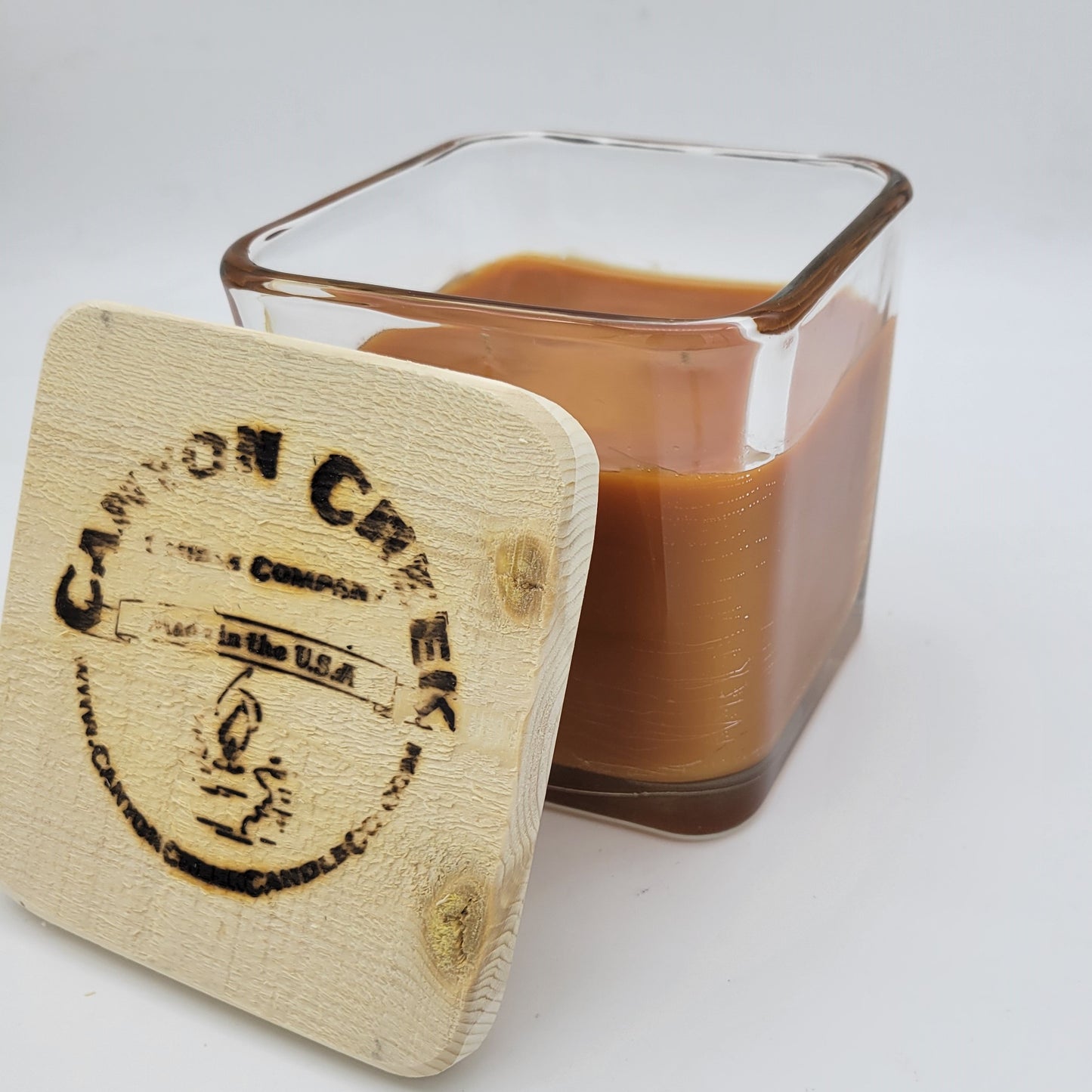 Pecan & Praline 14oz cube jar candle