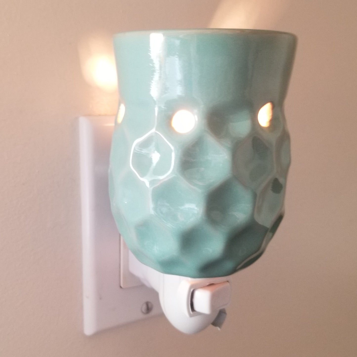 Pluggable Melt Warmer-Honey Comb Turquoise