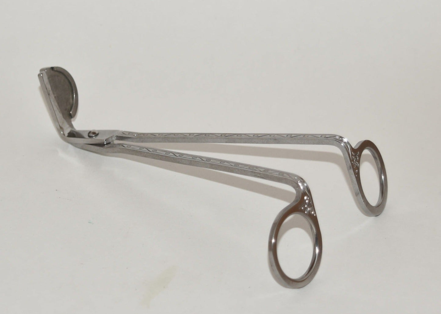 Wick trimmer
