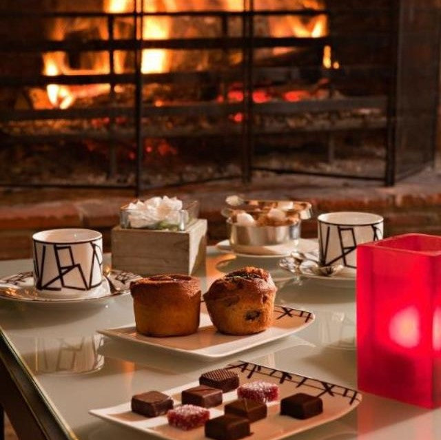 Warm Welcome 14oz cube jar candle