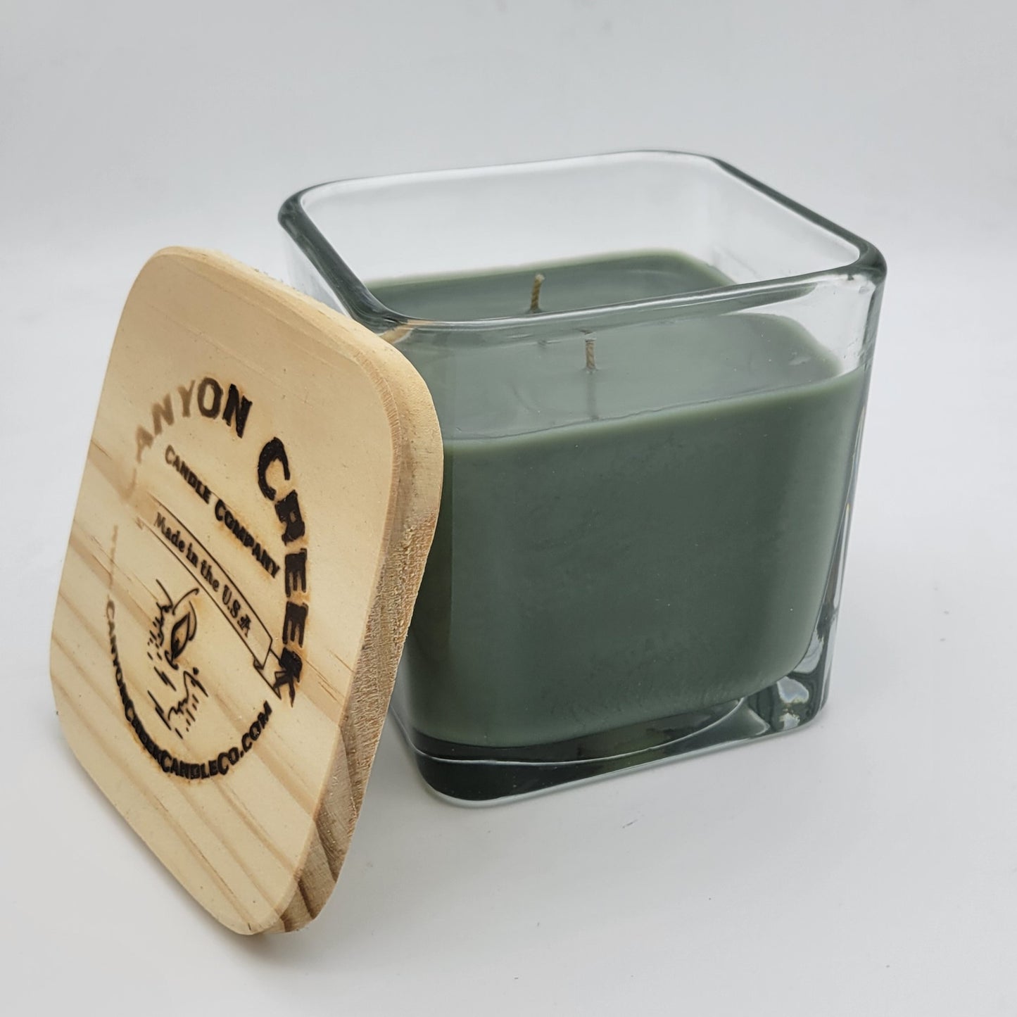 Caribbean Teakwood 14oz cube jar candle