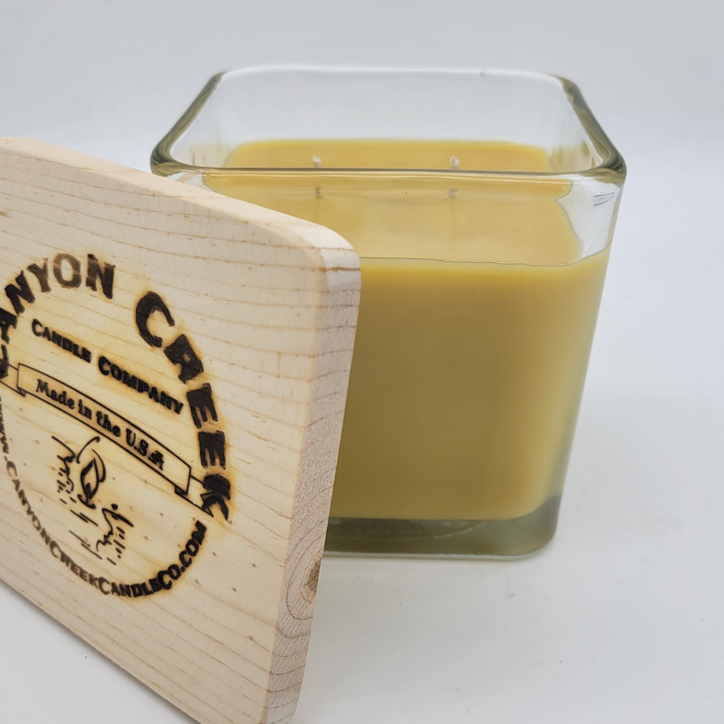 Creme Brulee 14oz cube jar candle