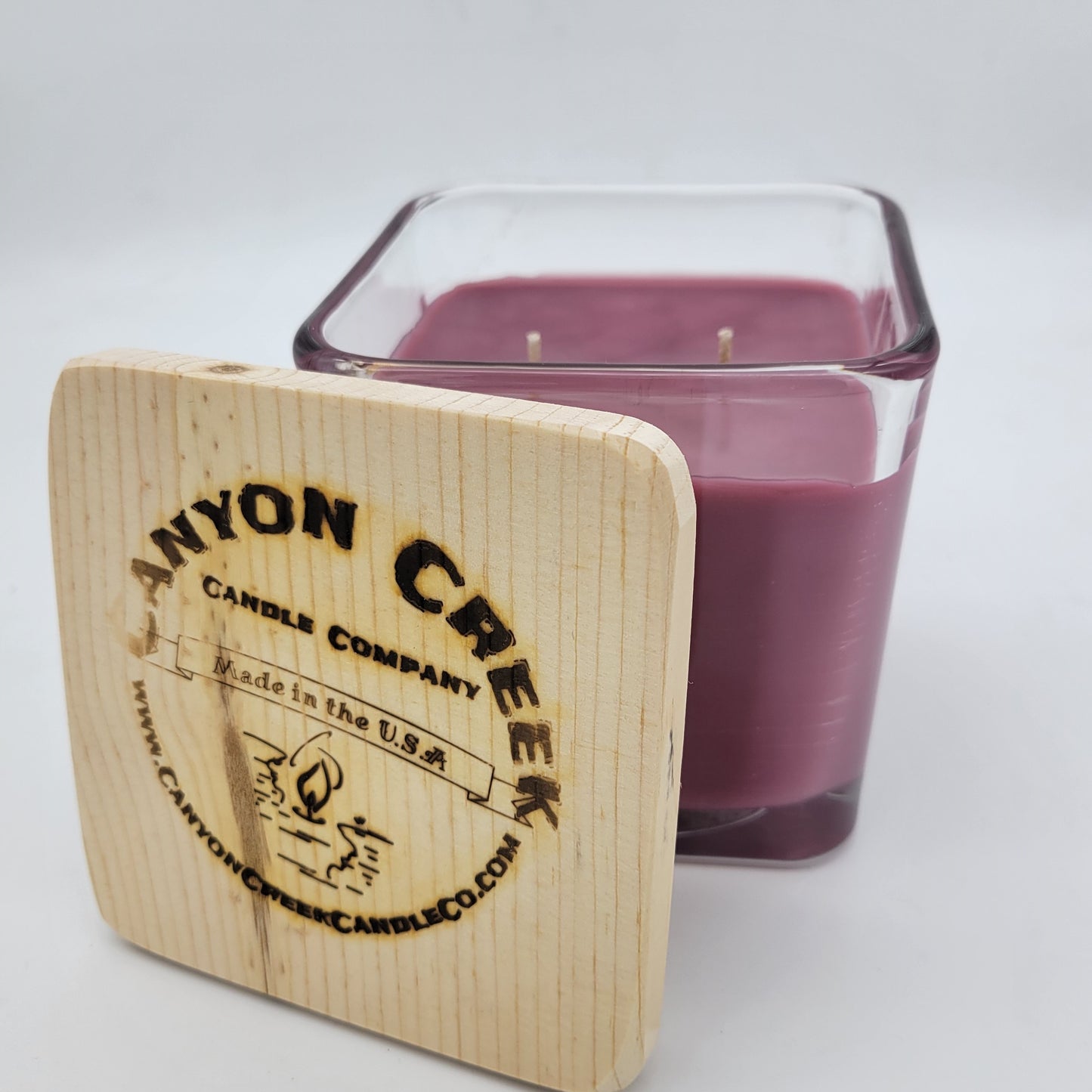 Modern Musk candle