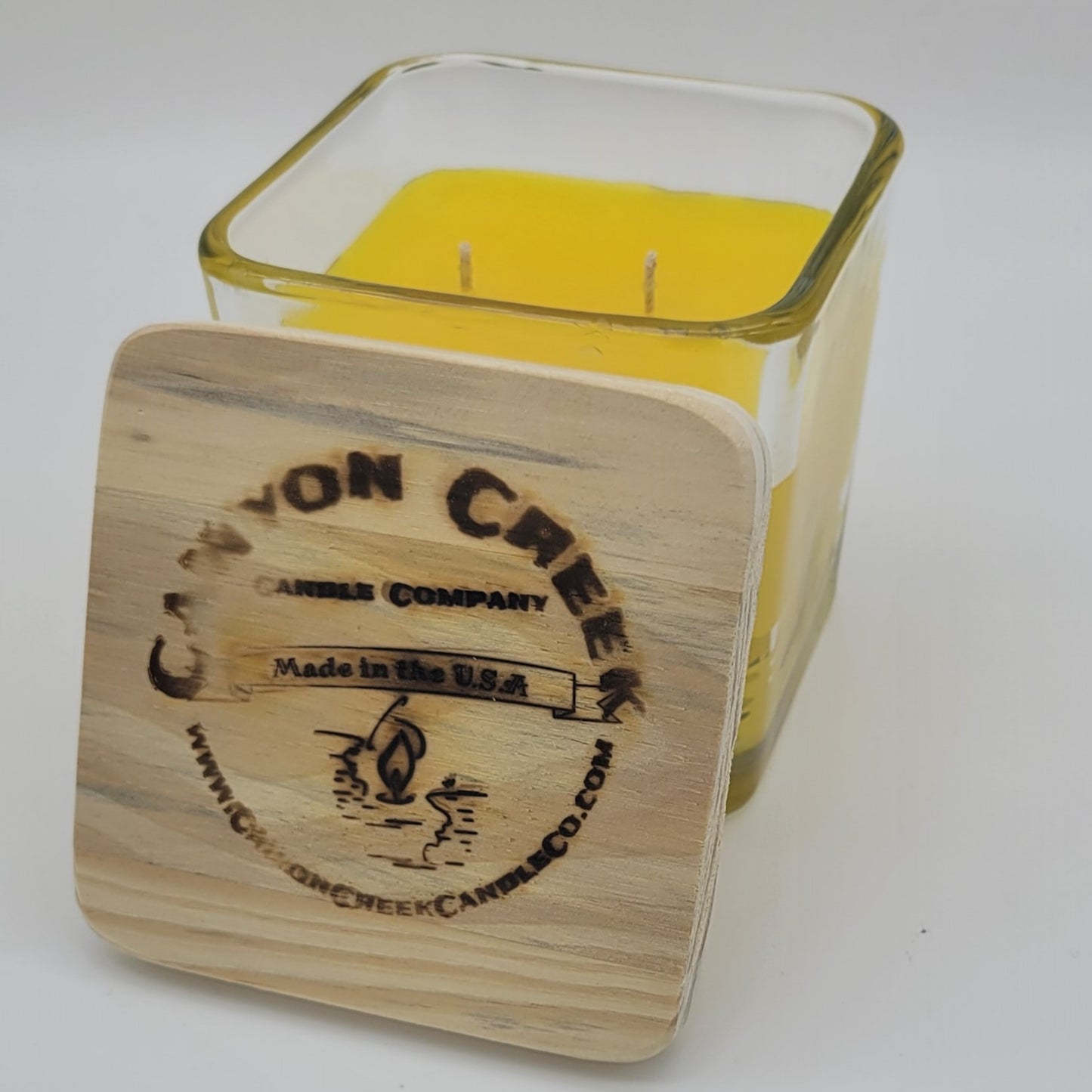 Sugared Lemon 14oz cube jar candle